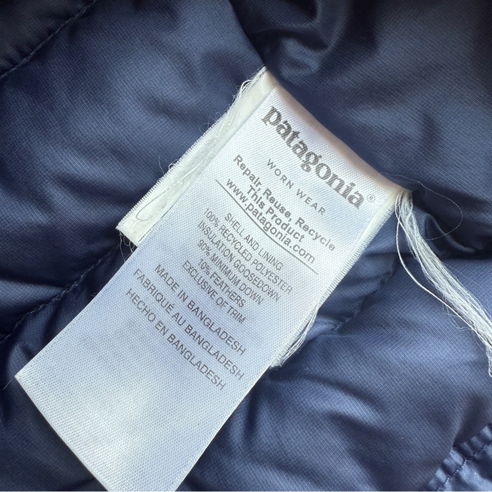 Patagonia Navy Insulated Jacket - Picture 7 of 8